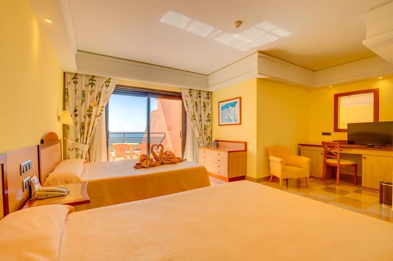 Sbh Crystal Beach Hotel & Suites - Adults Only コスタ・カルマ エクステリア 写真
